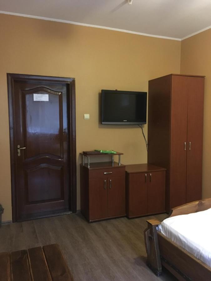 Міні-Готель Нептун Rivne Exterior photo