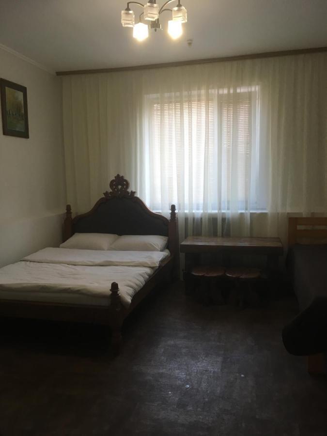 Міні-Готель Нептун Rivne Exterior photo